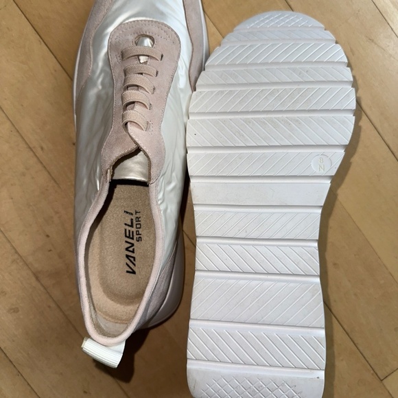 New Vaneli sport Qadi sneakers, 8N, CB2317 - Picture 9 of 9